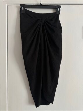 Black Twist-Detail Skirt